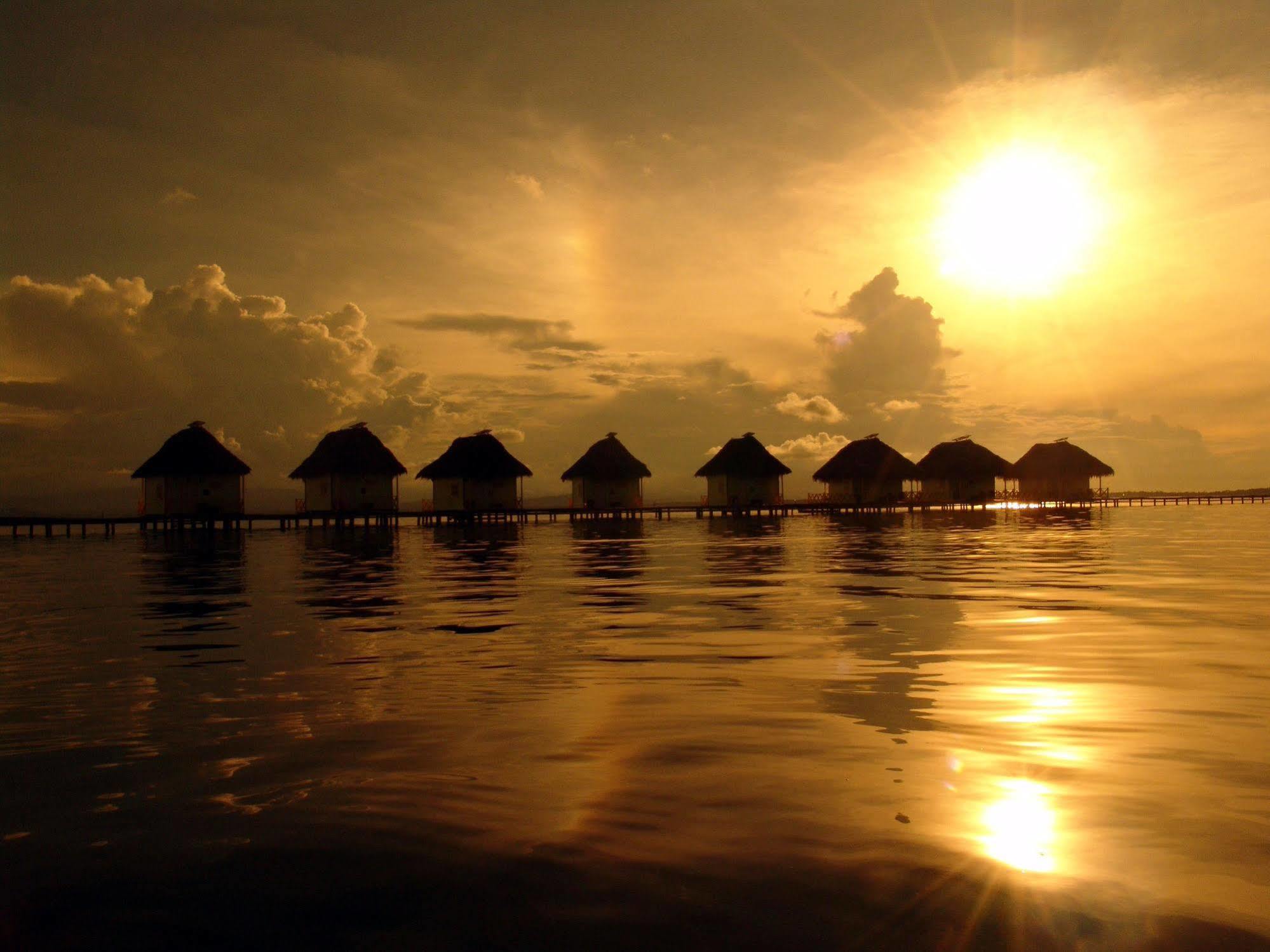 Punta Caracol Acqua Lodge Bocas del Toro Exteriör bild